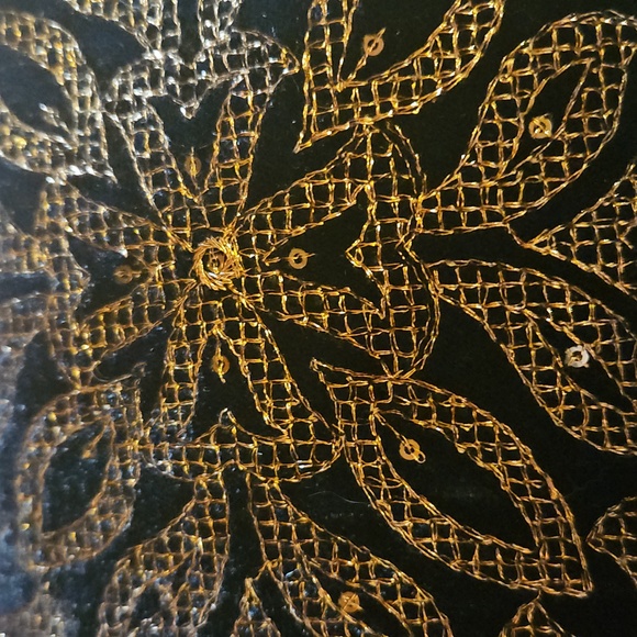 Patricia Nash Black and Gold Floral Clutch - Picture 12 of 12